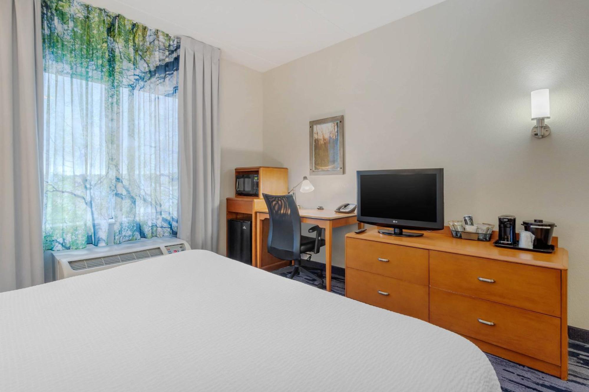 Fairfield Inn & Suites By Marriott Houston Конро Екстериор снимка