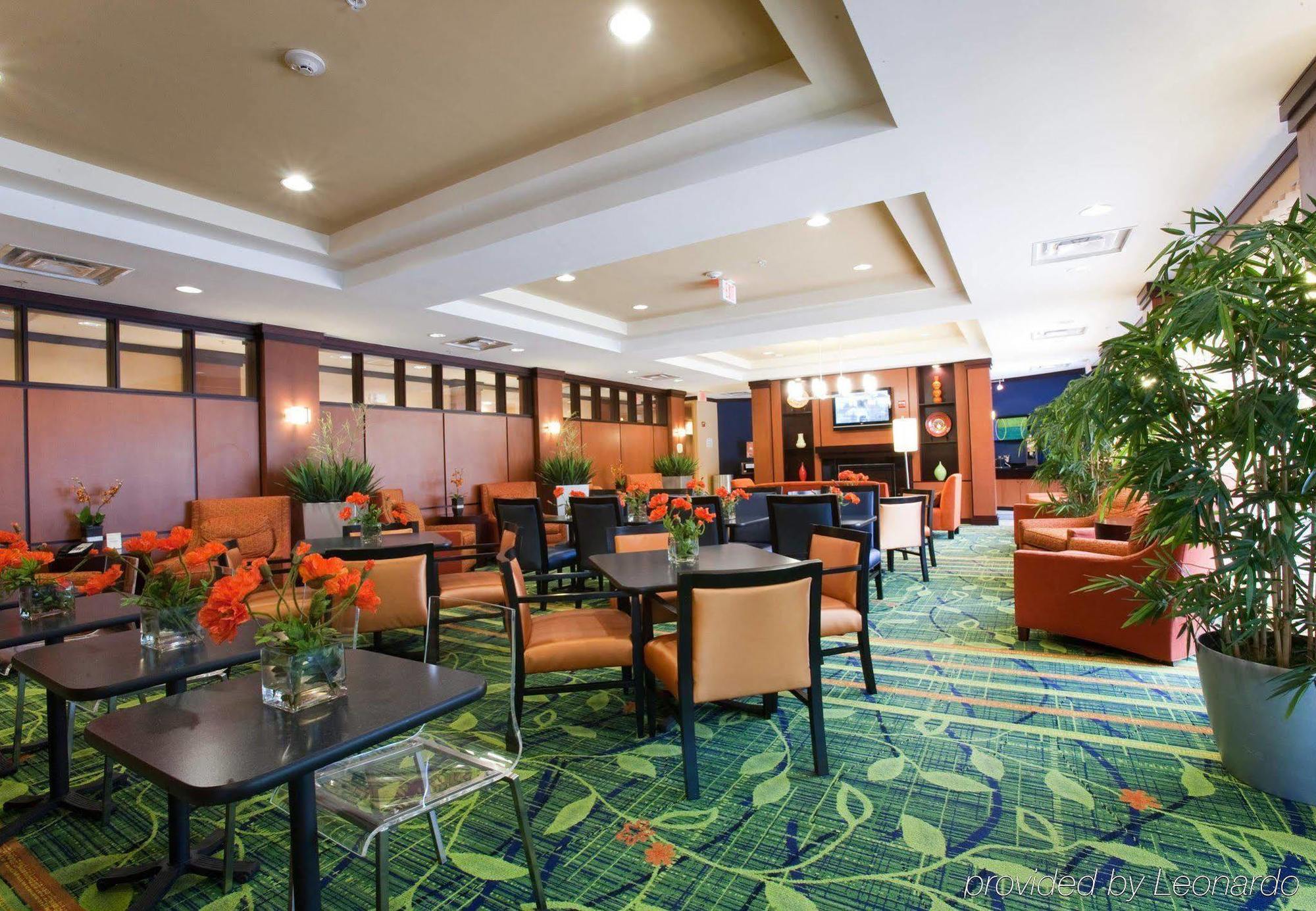Fairfield Inn & Suites By Marriott Houston Конро Ресторант снимка